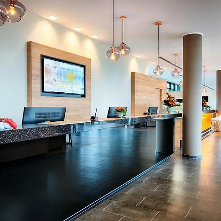 Hotel Loginn By Achat 3*